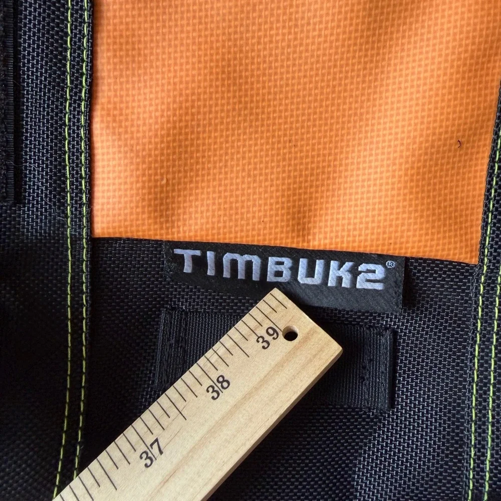 Vintage Timbuk2 Classic Messenger Bag Medium Black Orange Laptop Nylon
